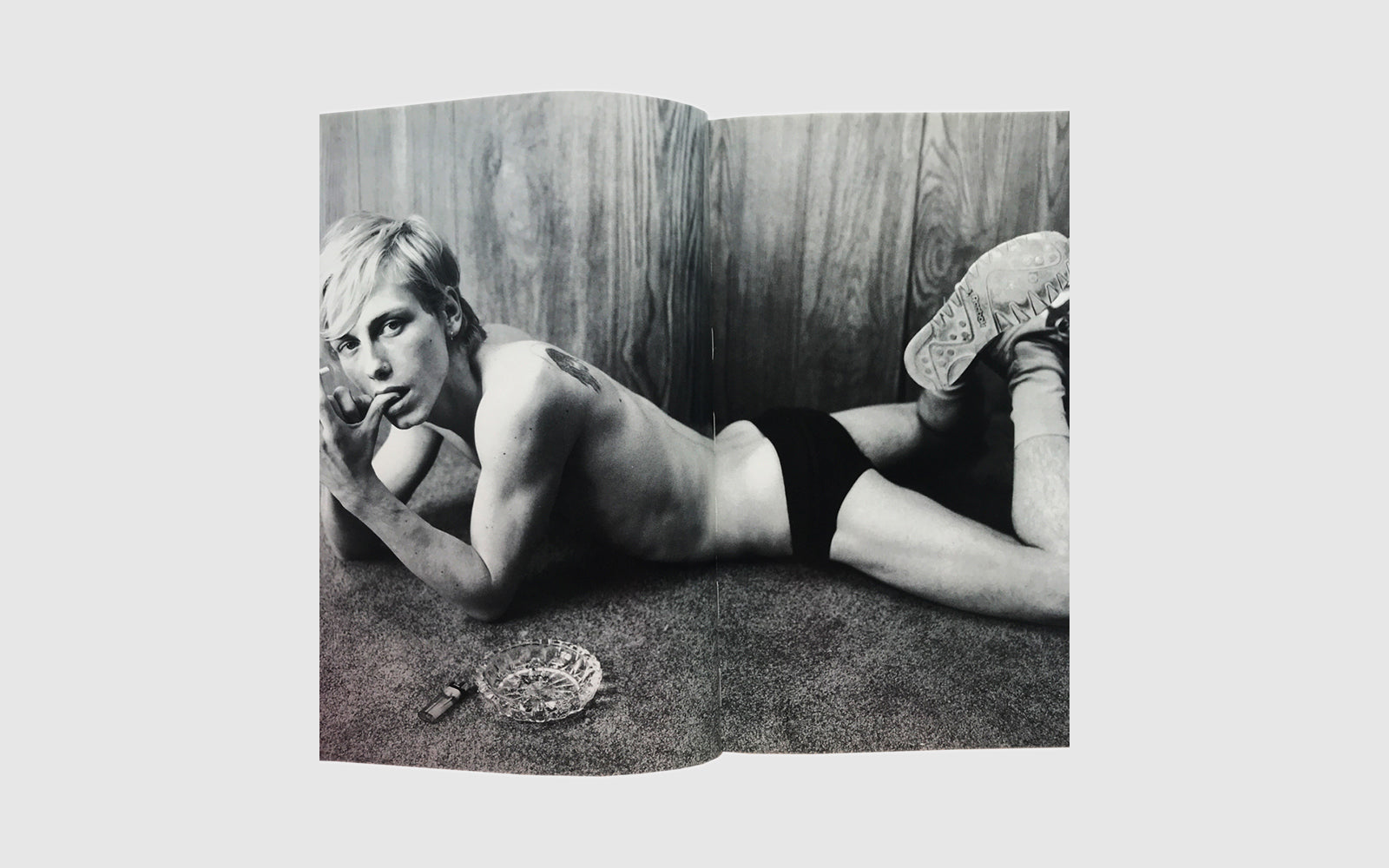 FAW, product: FASHION photography of the nineties (Fig. 2)