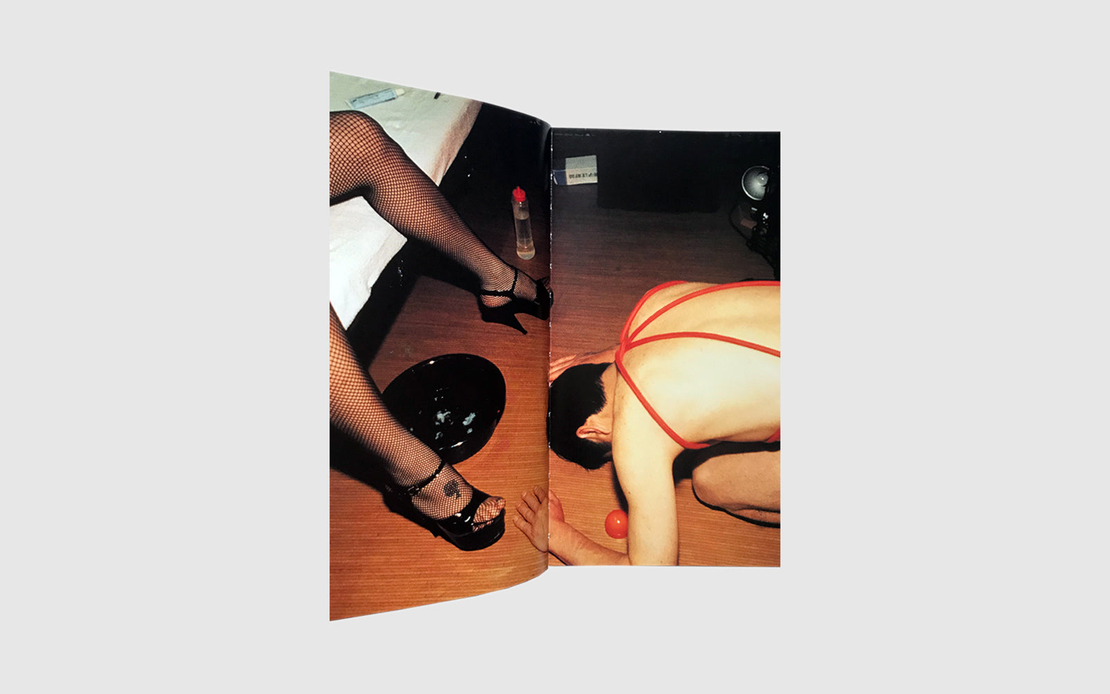 FAW, product: FASHION photography of the nineties (Fig. 8)