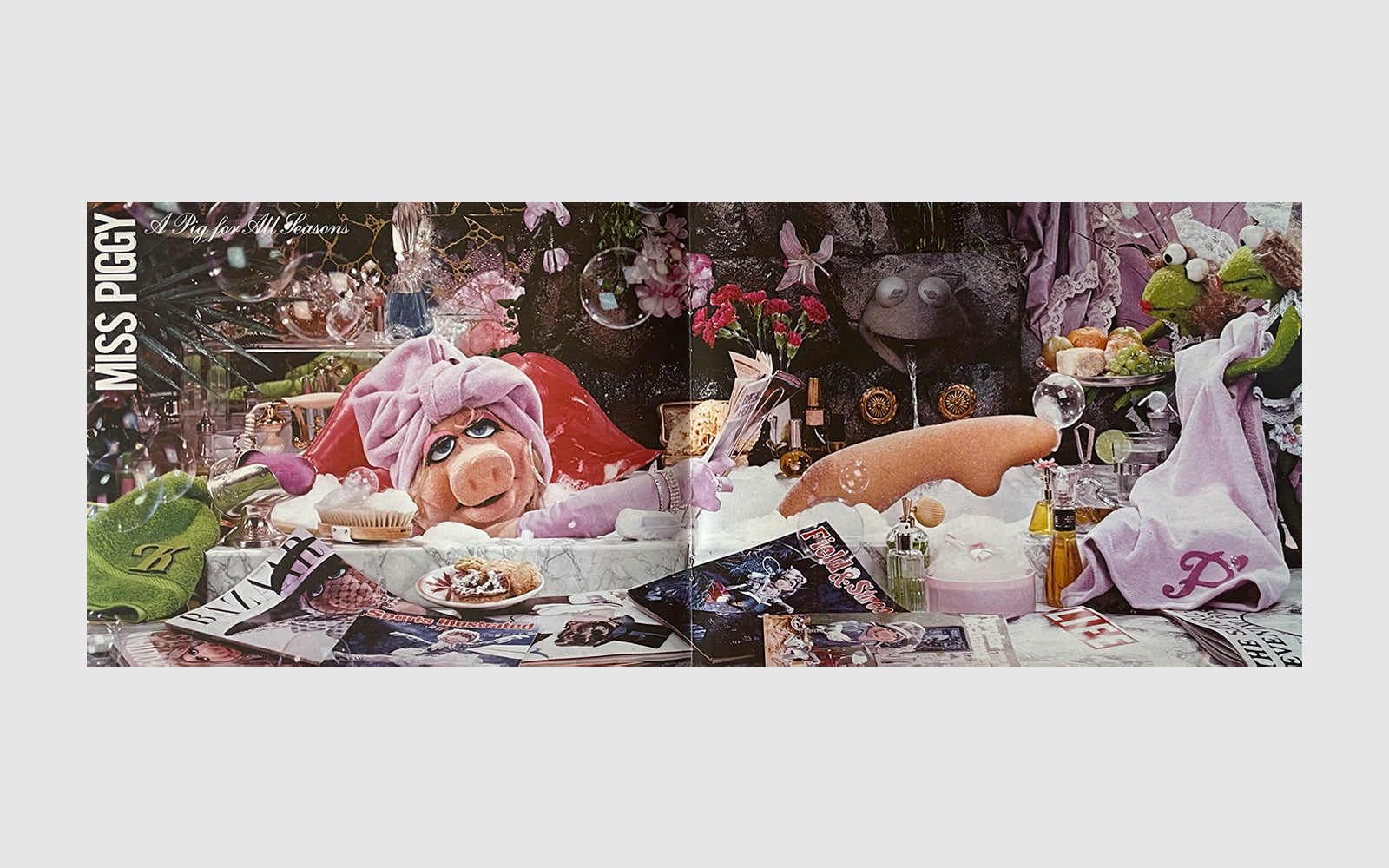 The Miss Piggy cover girl Fantasy Calendar 1982