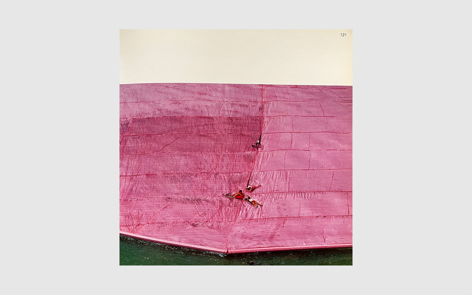 FAW, product: Christo: Surrounded Islands (Fig. 4)