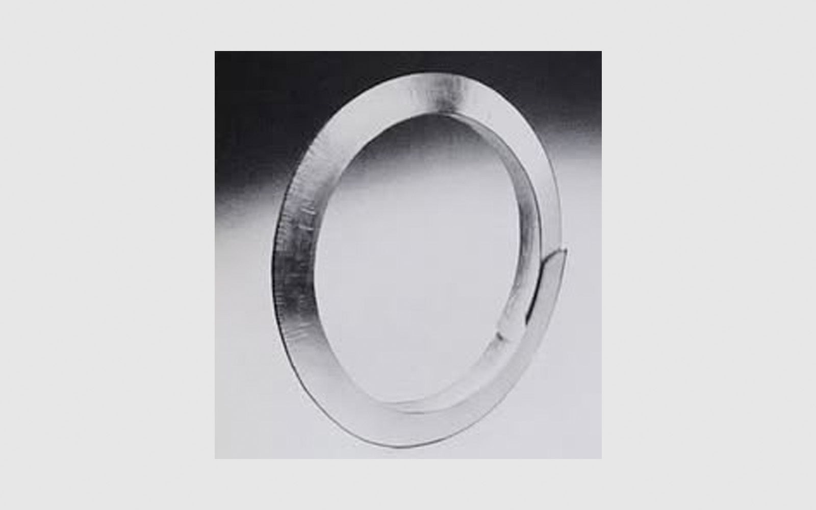 FAW, product: Cross Currents: Jewellery from Australia, Britain, Germany, Holland (Fig. 3)