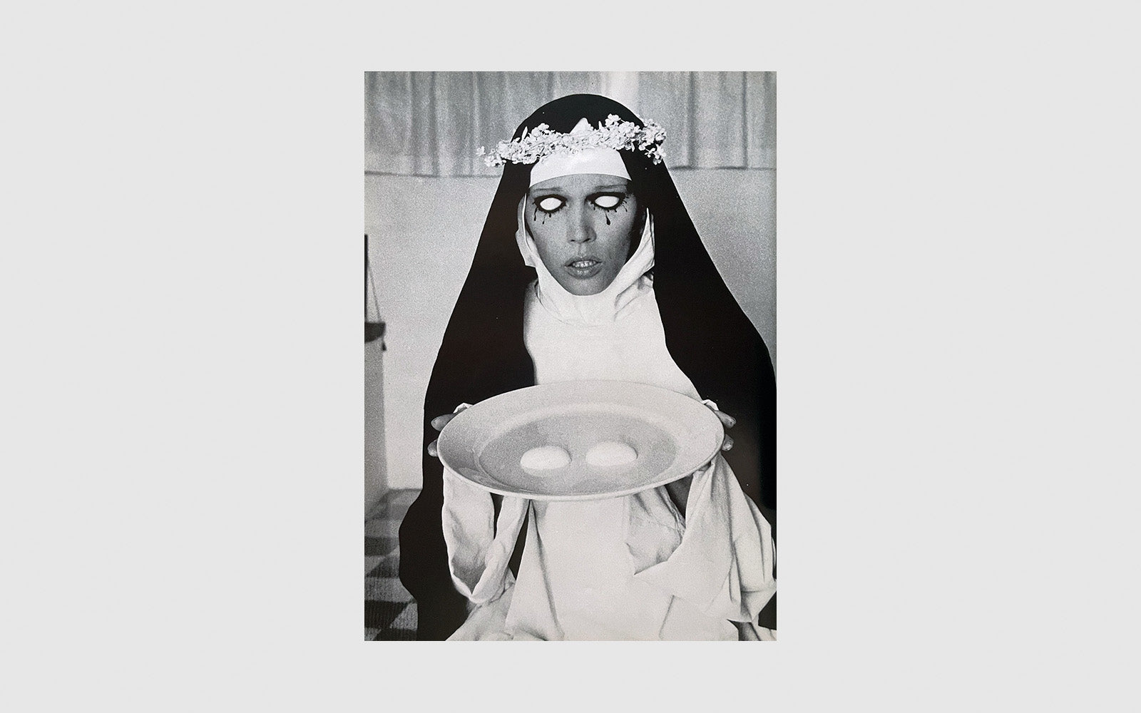 FAW, product: VOGUE PARIS par Dalí (Fig. 4)