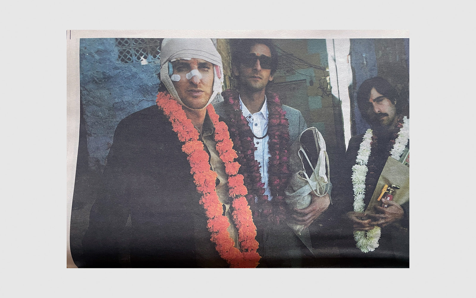 アート・デザイン・音楽 The Darjeeling Limited Photo Newspaper FAW [The Darjeeling Limited Newspaper, Wes Anderson - FAW Books]