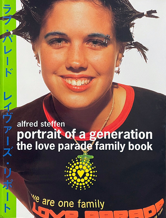 FAW, product: Portrait of a generation, the Love Parade family book (Thumbnail)