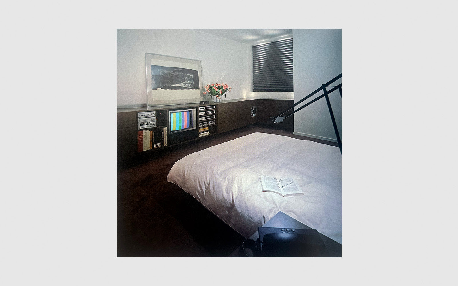 FAW, product: The Media Design Book (Fig. 6)