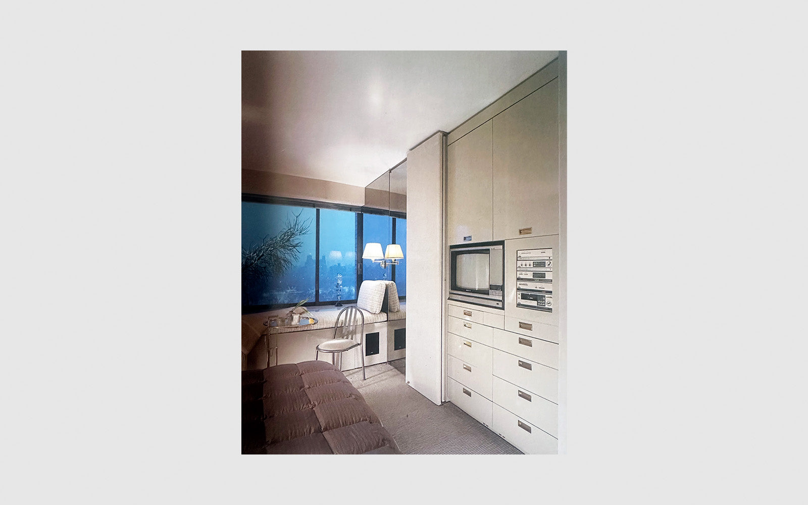 FAW, product: The Media Design Book (Fig. 9)
