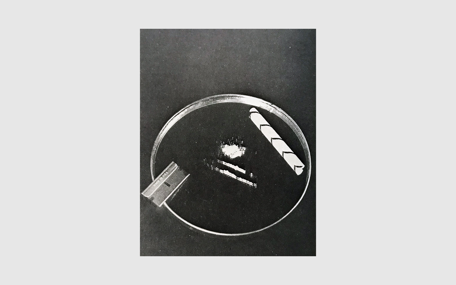 FAW, product: COCAINE Consumer's Handbook (Fig. 1)