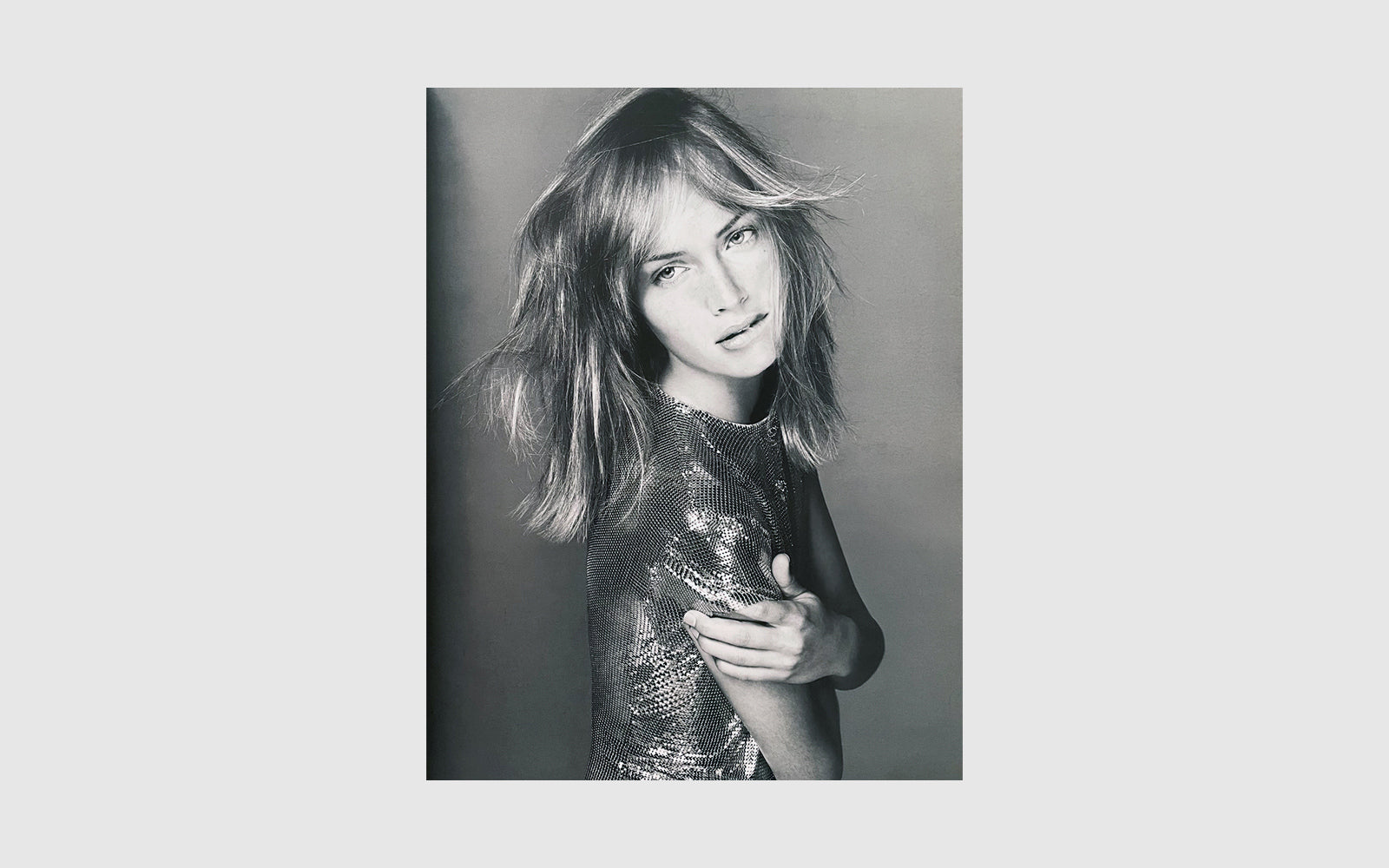 FAW, product: VERSACE S/S 1996 (Fig. 4)